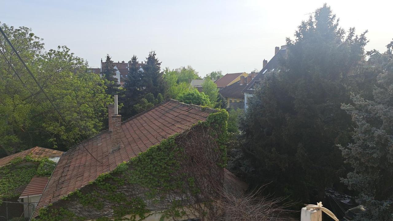 Napraforgo Apartman Apartment Сегед Екстериор снимка